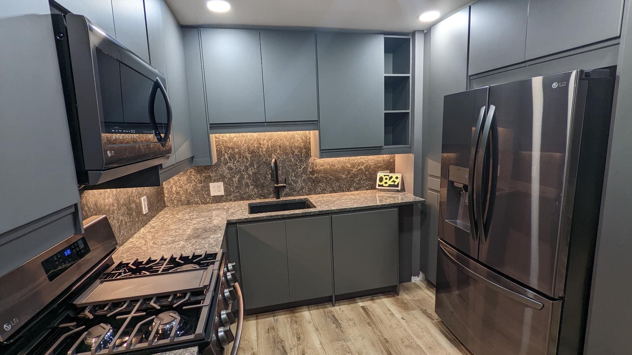 kitchen installation in progress, view 23
